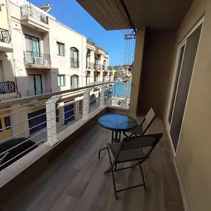  Apartment Il-girna